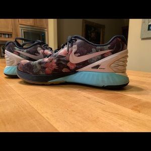 NIKE shoes | Lunarglide 6